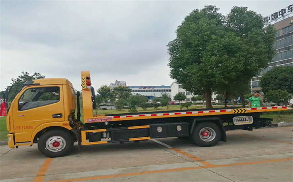 玉林定远24小时拖车救援电话号码，定远道路救援公司怎么收费的